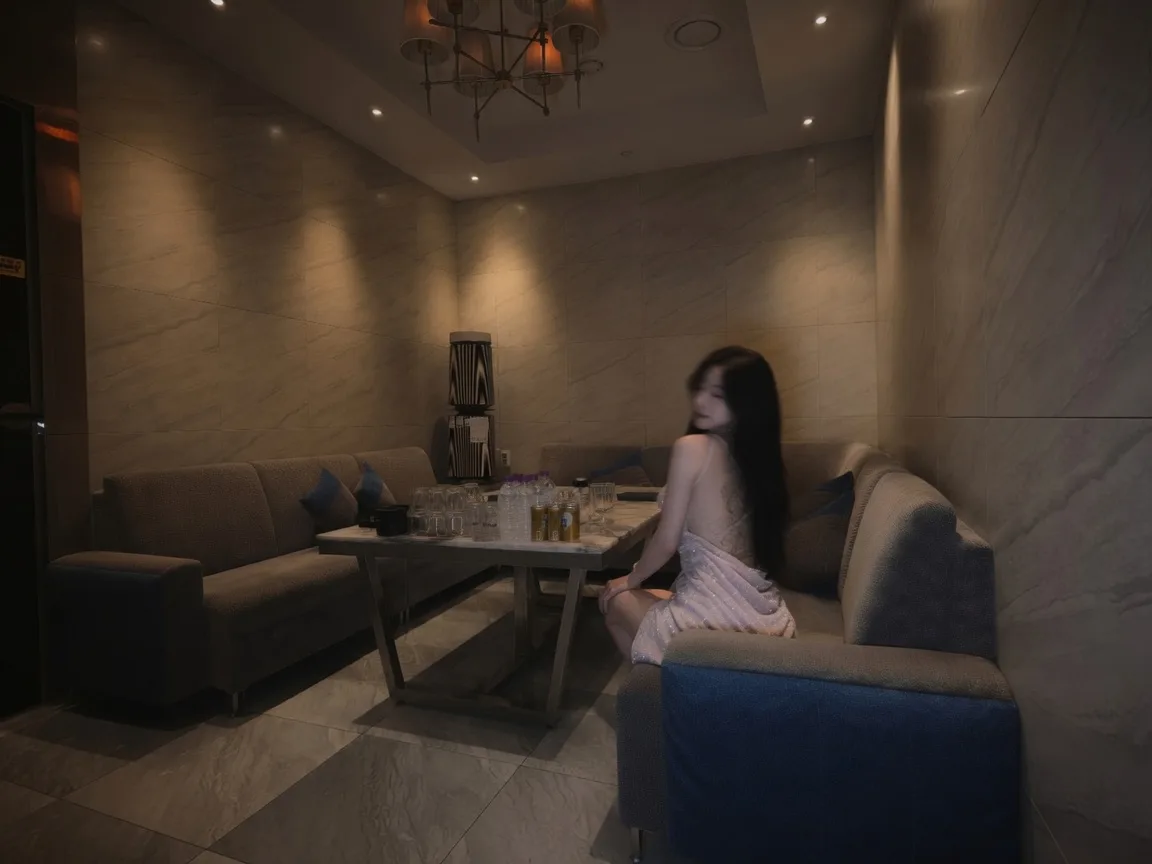 강남가라오케 지인 모임 — 남녀·동성 그룹 이용